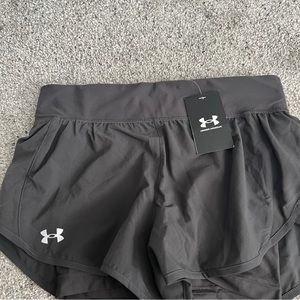 UNDER ARMOUR SHORTS